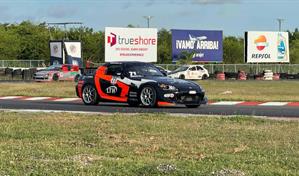 Jonathan Basden y Giusseppe Rivas se imponen en el Grand Prix de velocidad