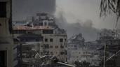 Los palestinos huyen en masa de Ciudad de Gaza, blanco de una ofensiva israelí