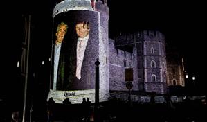 Cuatro detenidos tras proyectarse en Windsor imágenes de Trump y Epstein