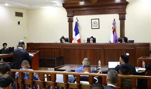 Querellantes solicitan hasta RD$20 millones en daños contra Jairo González en juicio de fondo