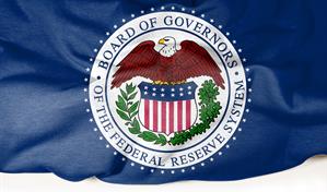 Fed recorta tasas por primera vez en 2025 por riesgos para el empleo en EE. UU.