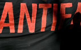 Trump anuncia que designará a movimiento Antifa como organización terrorista