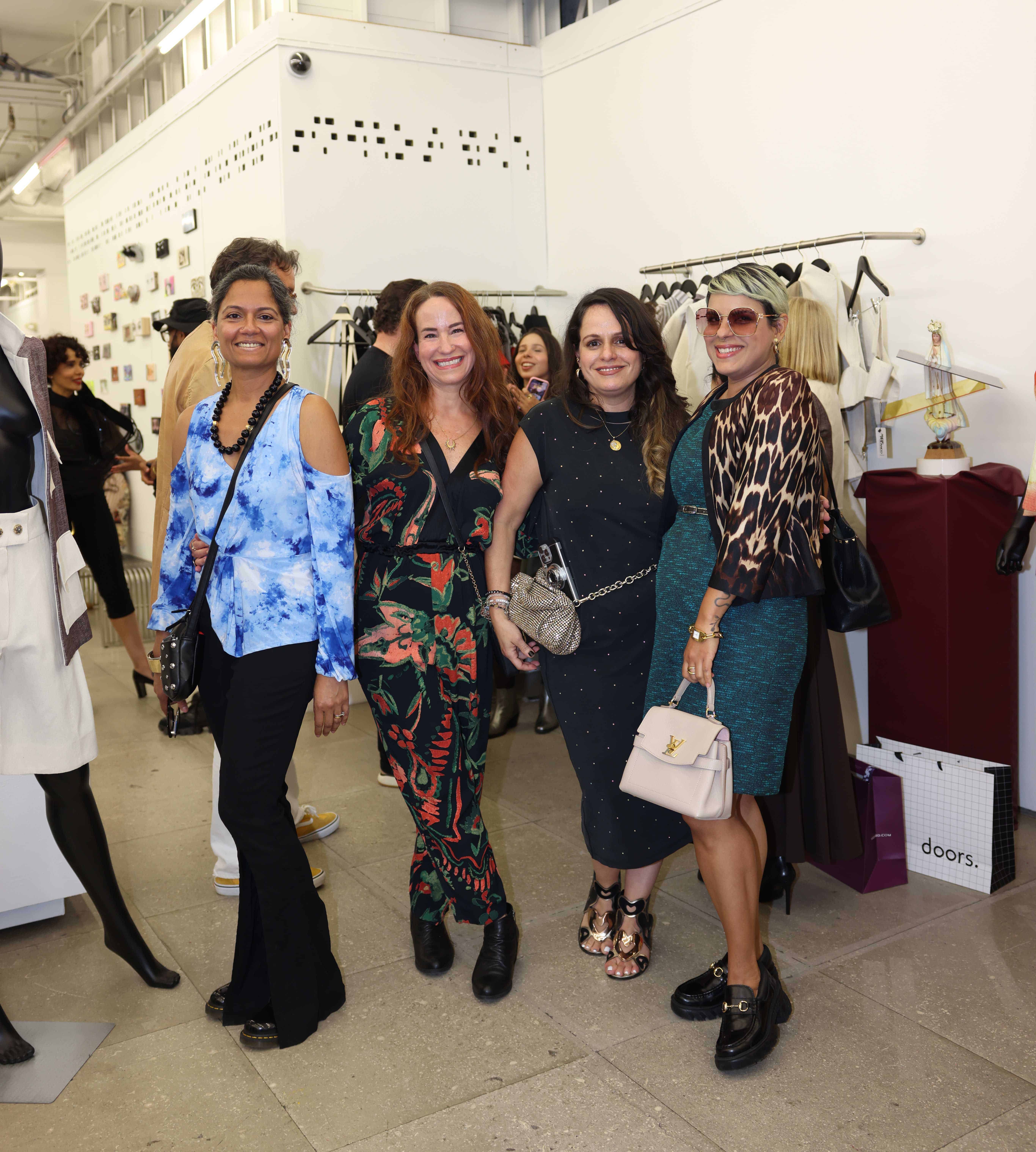 Devi Infante, Paola Cicero, Francelina Perdomo y Karina Díaz.