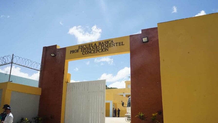 El Minerd insta a directores de centros educativos a suspender clases en zonas de riesgo por lluvias