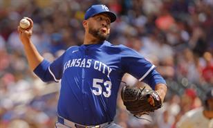 Carlos Estévez sería onceavo cerrador de RD en ganar un liderato de rescates