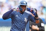 Lewin D&iacute;az renueva contrato con los Samsung Lions de la KBO