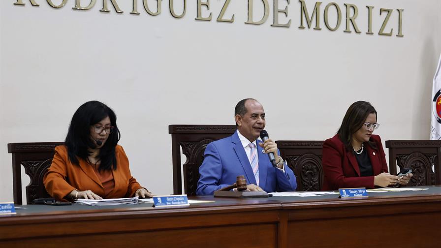 Concejo de regidores suspende a colega del PRM preso en EE. UU. acusado de narcotráfico