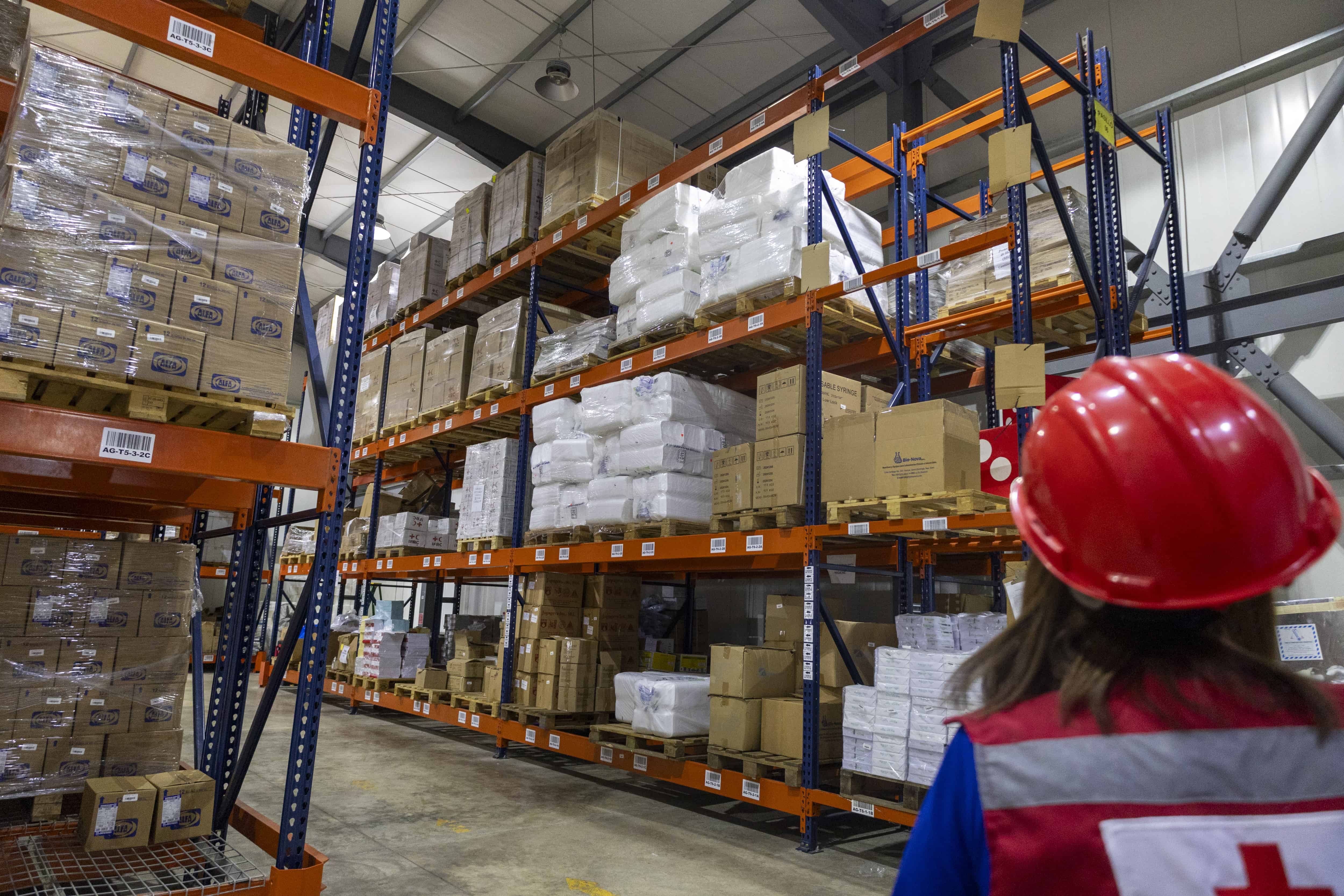 Algunos de los productos que dona la Cruz Roja.