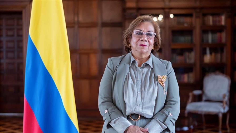 Canciller de Colombia denuncia desmesurada presencia militar de EE. UU. en el Caribe
