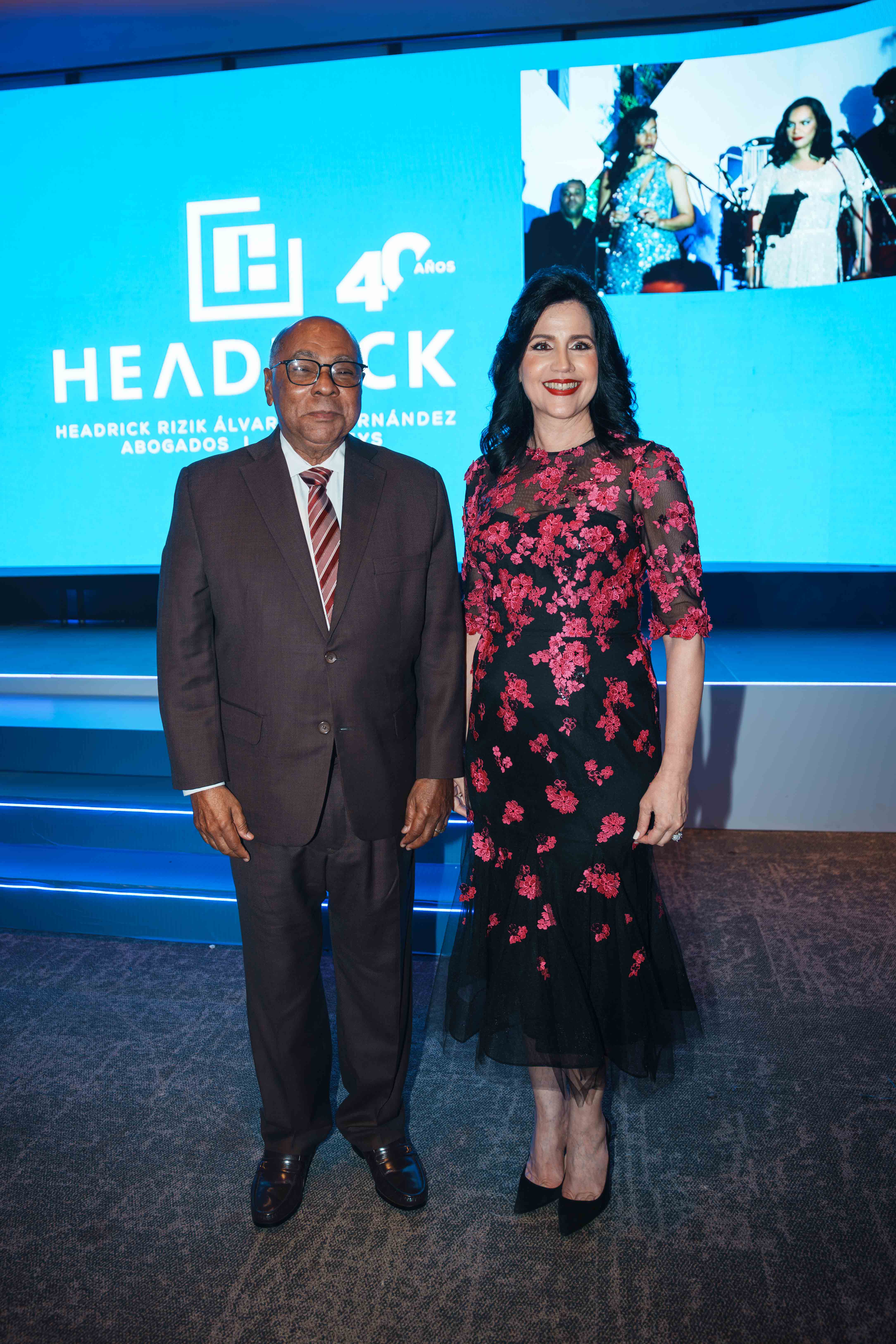 Milton Ray Guevara y Marisol Vicens.