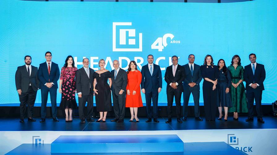 Headrick Rizik Álvarez & Fernández celebra su 40 aniversario