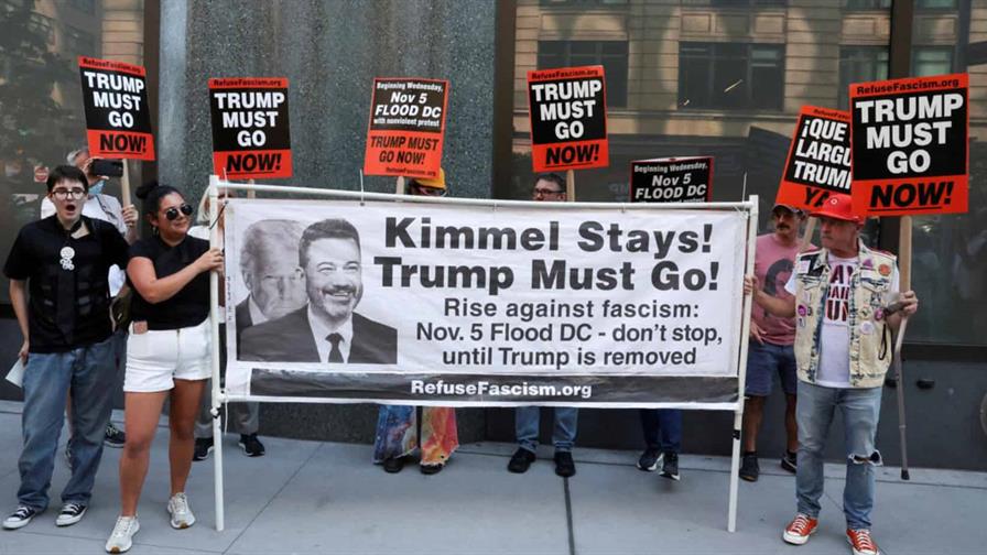 Protestan por la libertad de expresión en Hollywood tras retiro del show de Jimmy Kimmel