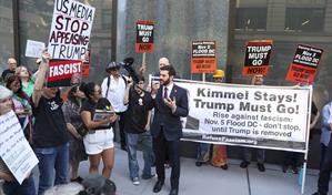 Protestan en Hollywood por la libertad de expresión tras retiro del show de Jimmy Kimmel