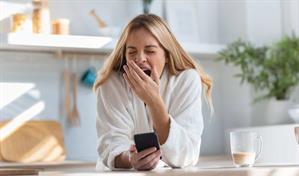 Somnolencia diurna: la señal silenciosa que podría alertar sobre problemas cardíacos