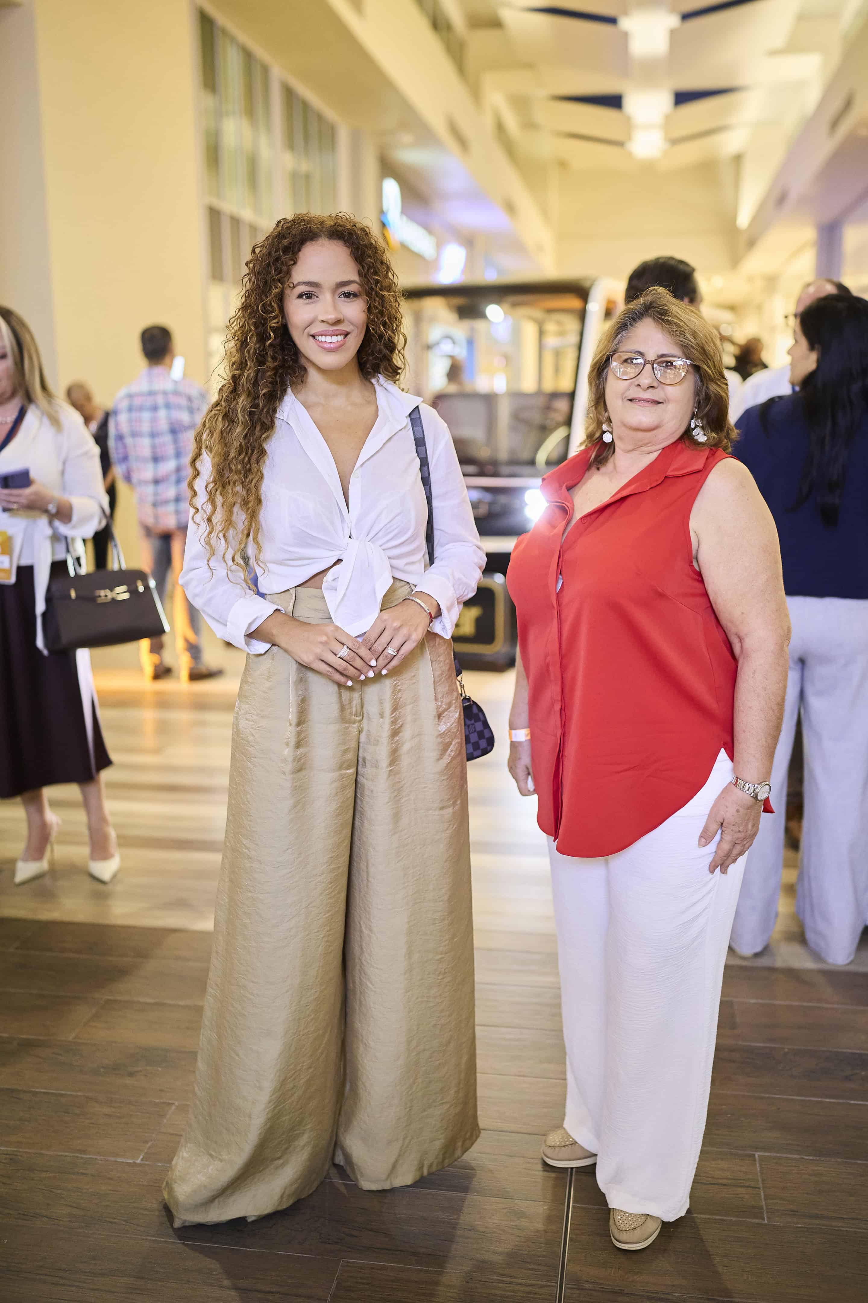 Erika Lane y Julia María Pérez
