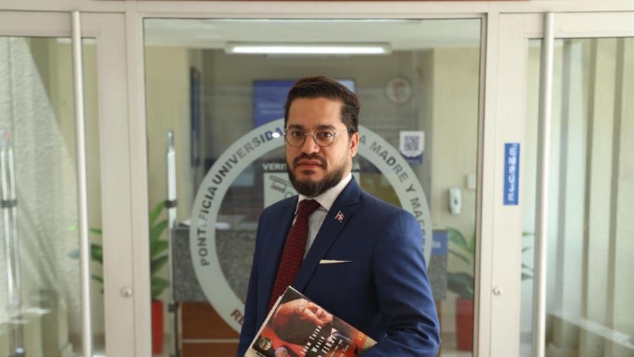 La Pucmm designa a Raúl Ovalle como director de la Escuela de Economía en Santo Domingo y Santiago