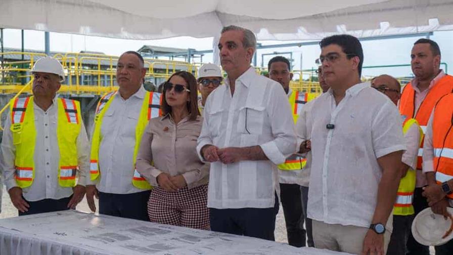 Abinader supervisa avances de la ampliación del Acueducto Barrera de Salinidad