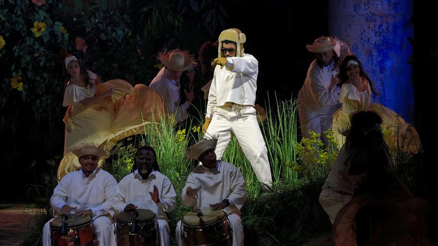 Bad Bunny cierra con éxito su residencia musical en el Coliseo de Puerto Rico