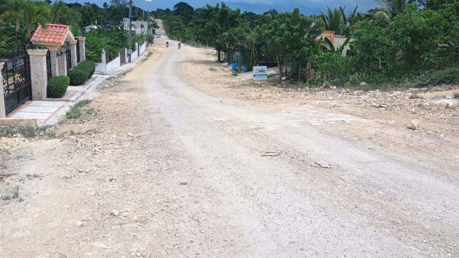 Autoridades supervisan los avances del proyecto del desvío en La Ceiba del Salado en La Altagracia Autoridades supervisan los avances del proyecto del desvío en La Ceiba del Salado en La Altagracia