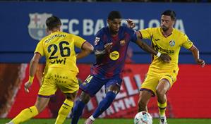 El Barcelona sigue la estela del Real Madrid tras ganar al Getafe