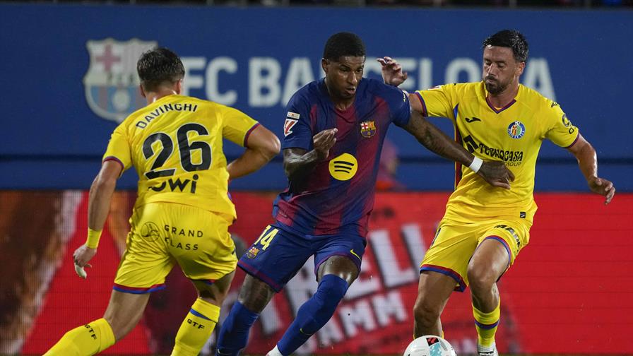 El Barcelona sigue la estela del Real Madrid tras ganar al Getafe