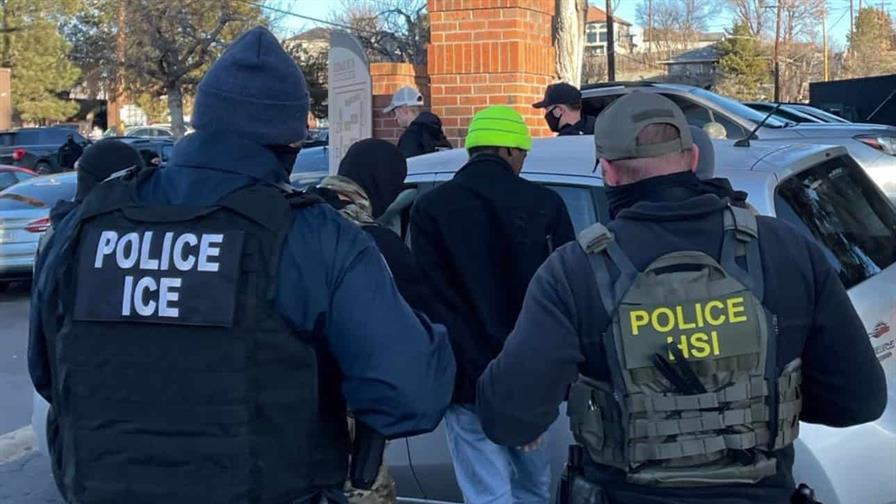 California prohibirá a agentes de Inmigración ocultar su identidad tras polémicas redadas