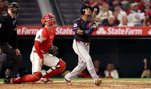 Ramírez, el azote ofensivo y líder subestimado, logra 30-30 con la mayor edad