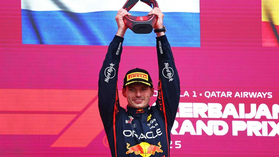 Max Verstappen gana el GP de Azerbaiyán, Piastri se retira tras accidente Max Verstappen gana el GP de Azerbaiyán, Piastri se retira tras accidente