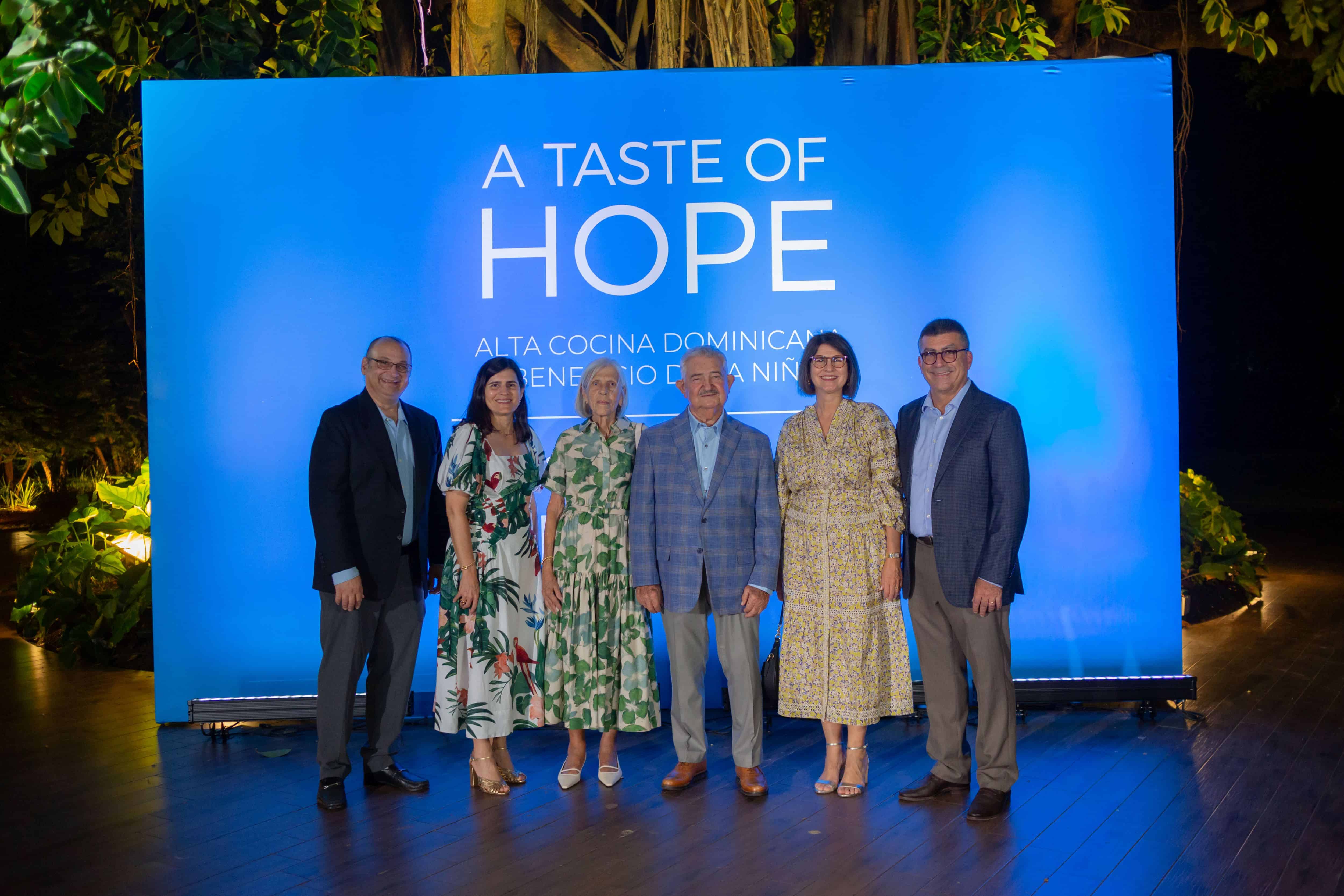 Carlos Díaz, Maricarmen Ramos, Mari de Ramos, Román Ramos, Mercedes Ramos y Juan Sonoma.