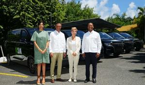 W2M-BDX incorpora la primera flota de vehículos eléctricos al sector turístico del país