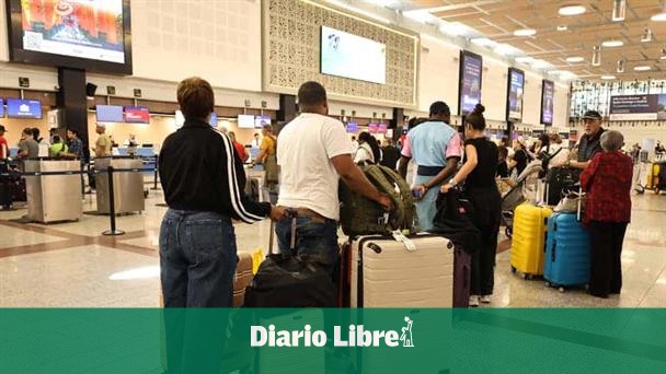 Continúan varados algunos pasajeros en el AILA por falla eléctrica