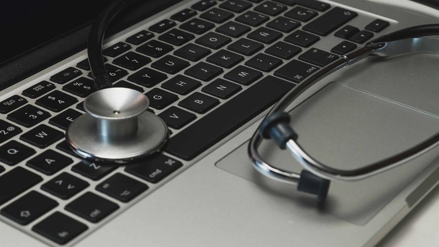 Investigadores mexicanos diseñan estetoscopio que detecta daño cardíaco mediante IA