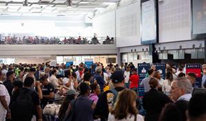 La falla eléctrica del Aeropuerto de Las Américas genera controversia entre los legisladores