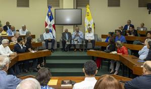 Félix Jiménez exalta la historia del bolero en su nuevo libro