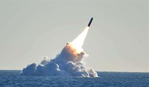 Lanzan misil balístico Trident II D5 en el Atlántico; se desconoce si fue de EE. UU. o Reino Unido