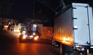 Accidente vehicular deja sin energía eléctrica a varios sectores de Santo Domingo Oeste