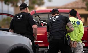 Autoridades migratorias de EE. UU. detienen a m&aacute;s de 70,000 personas, un n&uacute;mero r&eacute;cord