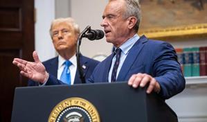 Robert F. Kennedy Jr. admite haber consumido coca&iacute;na sobre los asientos de los inodoros