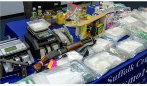 Arrestan en Nueva York a una pareja con suficiente fentanilo para matar a 42,000 personas