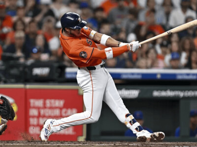 Con su bambinazo 20, Jeremy Peña lidera a Houston