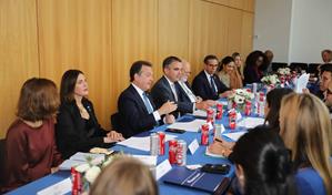 Ministro Bisonó resalta avances económicos de RD ante líderes globales en Nueva York