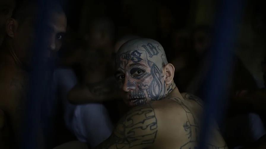 EE. UU. designa a la pandilla Barrio 18 como una organización terrorista