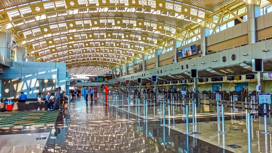 Cierra aeropuerto internacional de Costa Rica por falla eléctrica