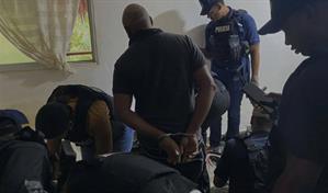 Interpol allana finca en San Pedro y apresa a un francés buscado por agresión sexual en su país