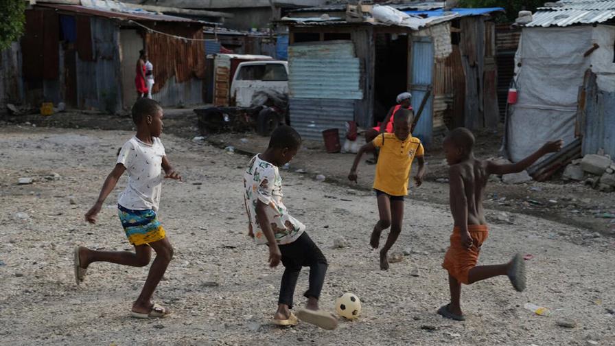 Diez niños mueren en Haití, seis de ellos en un ataque con drones, denuncia Unicef