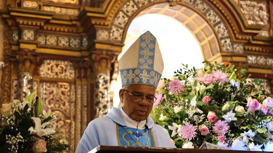 Monseñor Francisco Ozoria entiende que fue suspendido