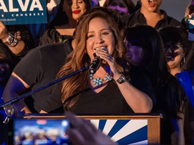 Adelita Grijalva, primera latina electa para Congreso por Arizona