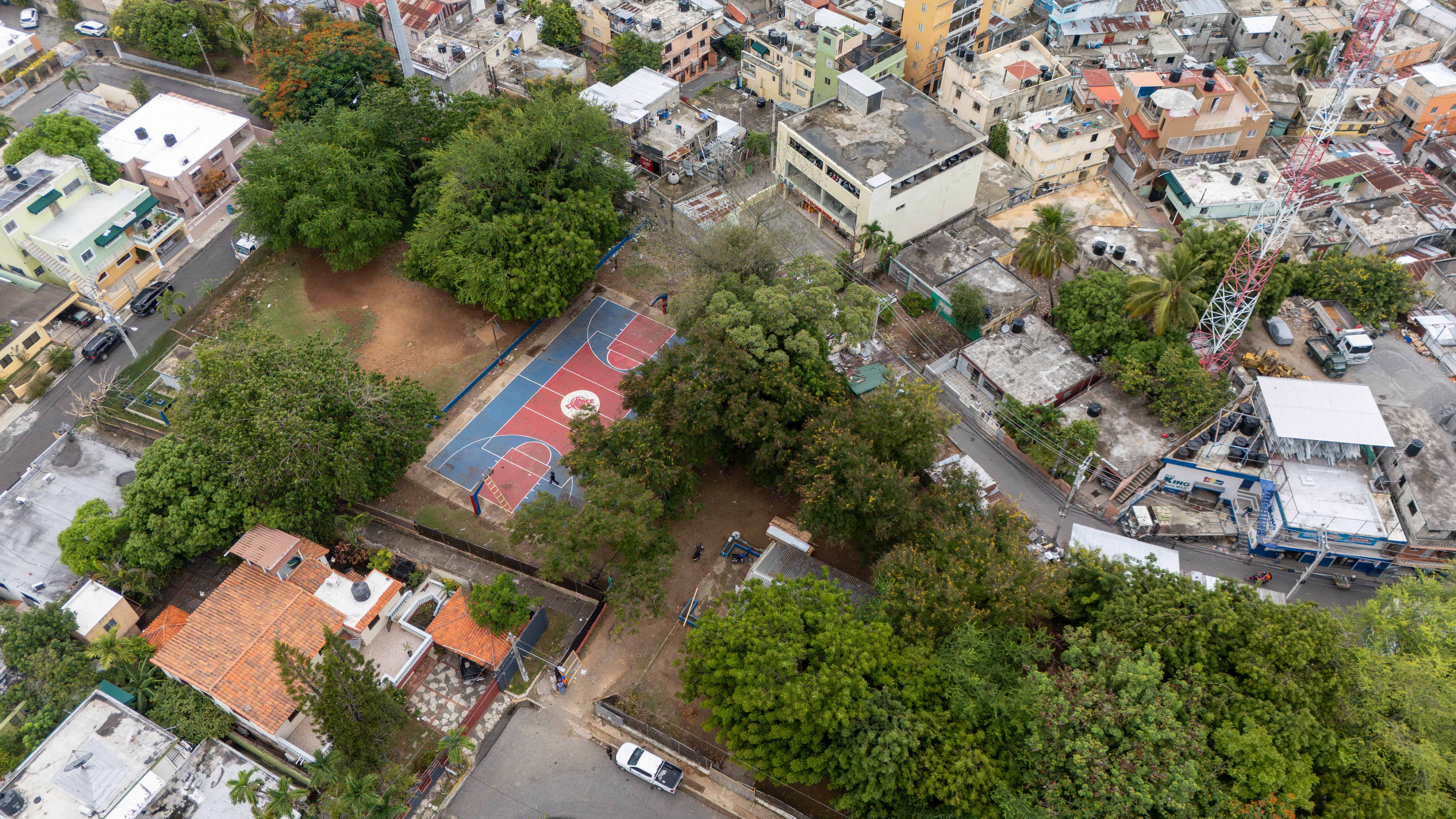 Aquí se construirá la estación 4, en el residencial Santo Domingo, calle 5.