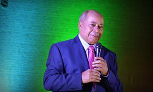 El icónico Camboy Estévez comienza su gira en Lungomare