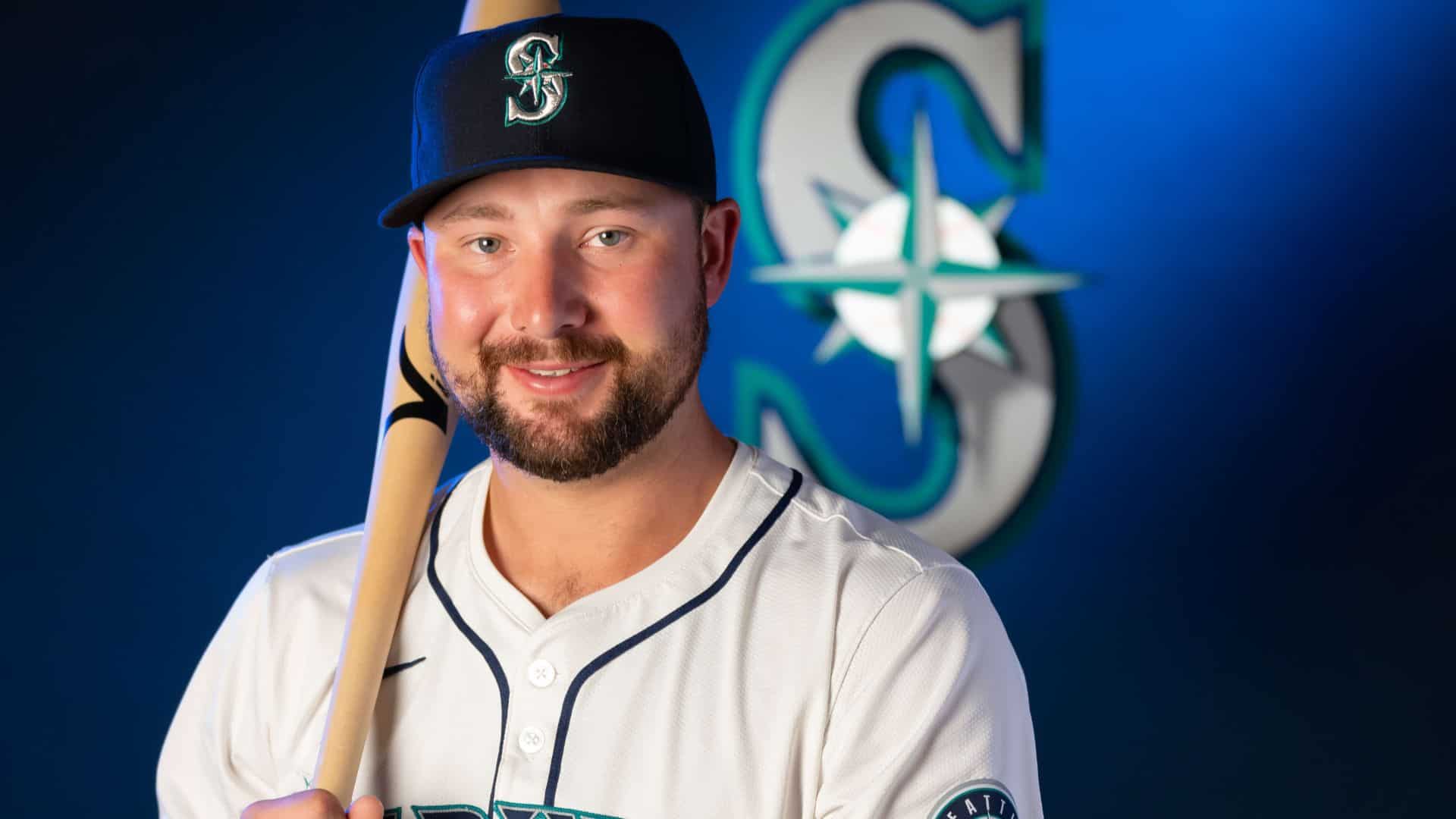 Cal Raleigh, el receptor ambidextro que logra una campaña impensable de 60 jonrones